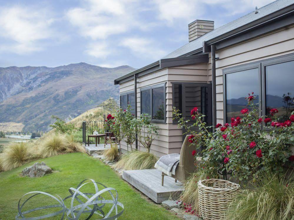 Mt Rosa Lodge Boutique Vineyard Accommodation Ванака Екстер'єр фото